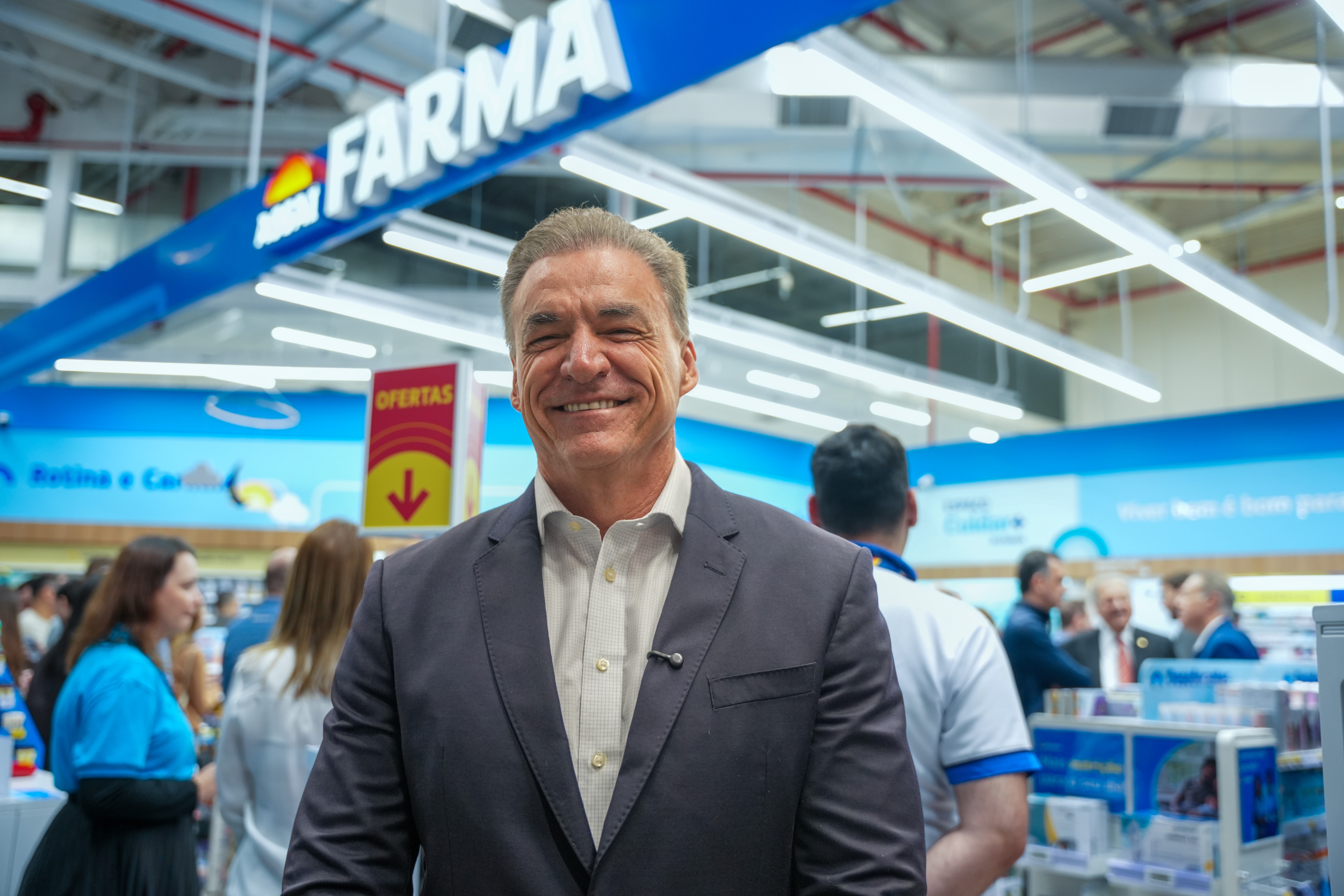 Assaí estreia farmácia após mudança na lei do setor
