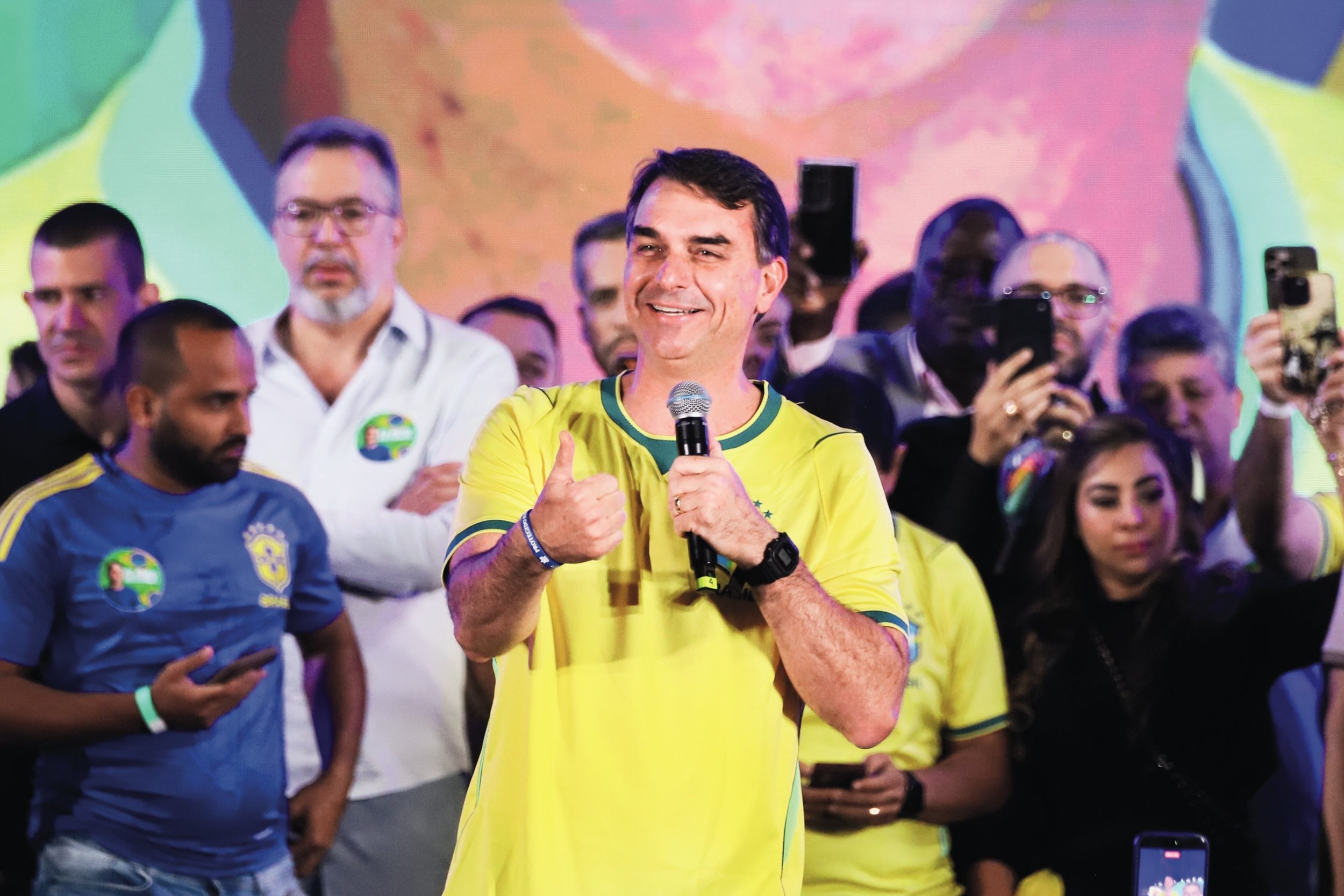 A proposta da Flávio Bolsonaro sobre o fim da escala 6×1