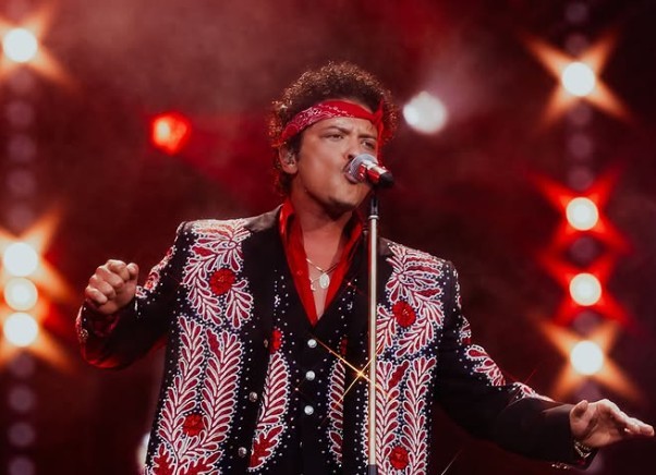 A absurda estratégia na venda de ingressos para shows de Bruno Mars