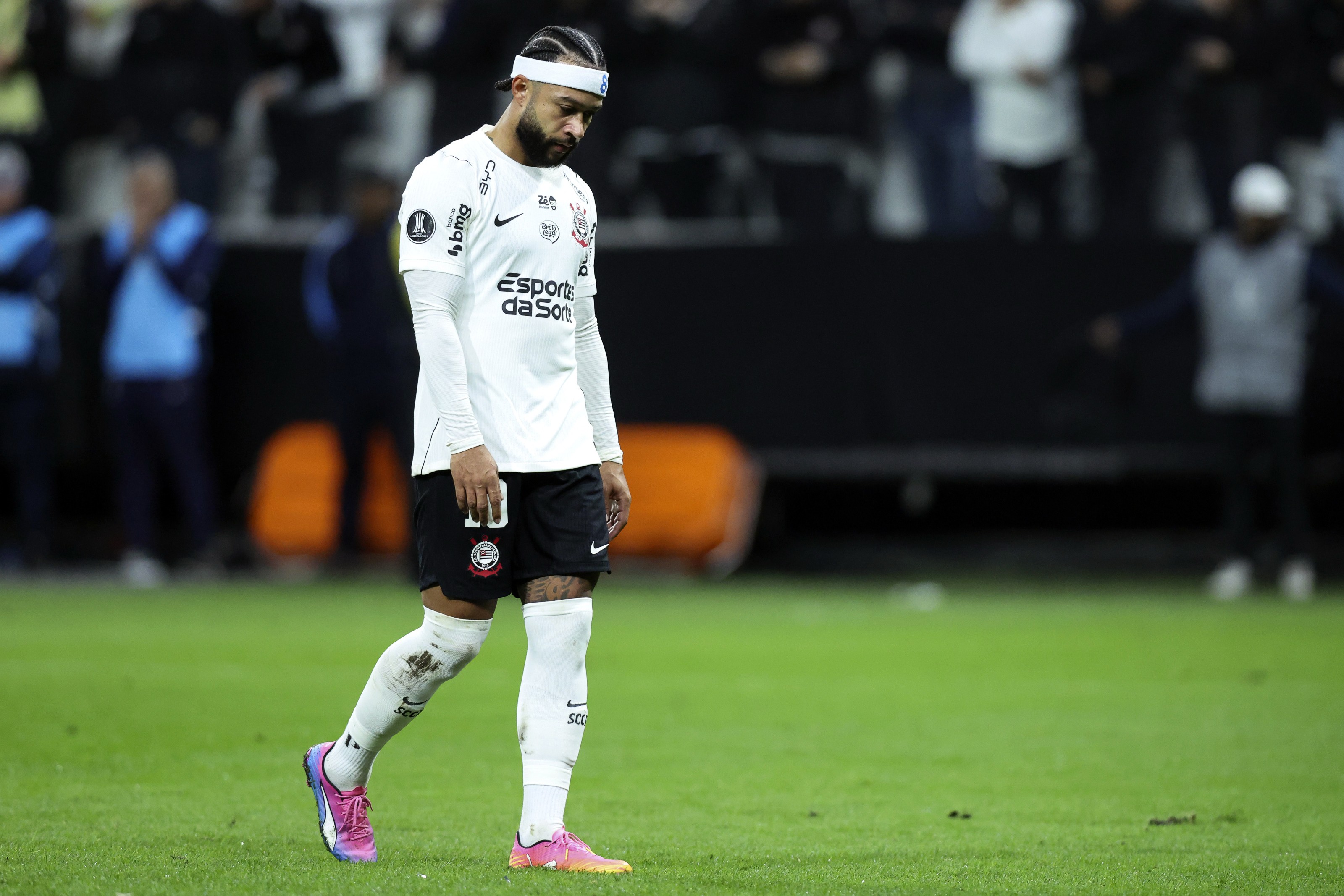 Os números de Memphis Depay desde a renovação com o Corinthians