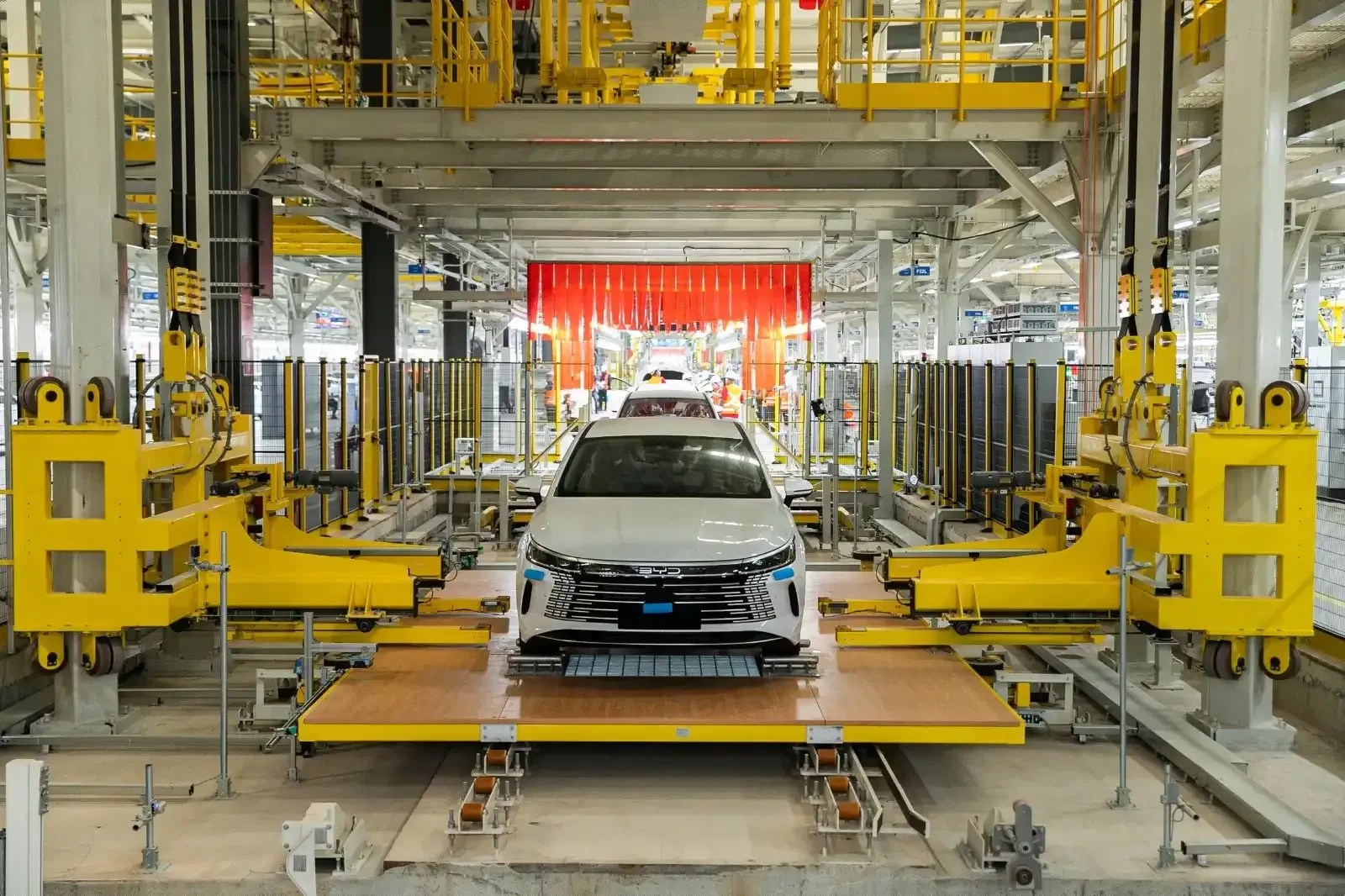 O plano da China para, em cinco anos, dominar o carro do futuro
