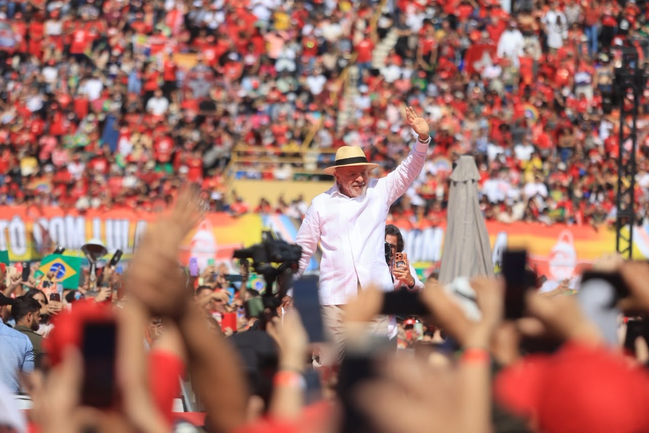 Na véspera do 7 de setembro, Lula se contrapõe a Flávio e faz aceno sobre soberania