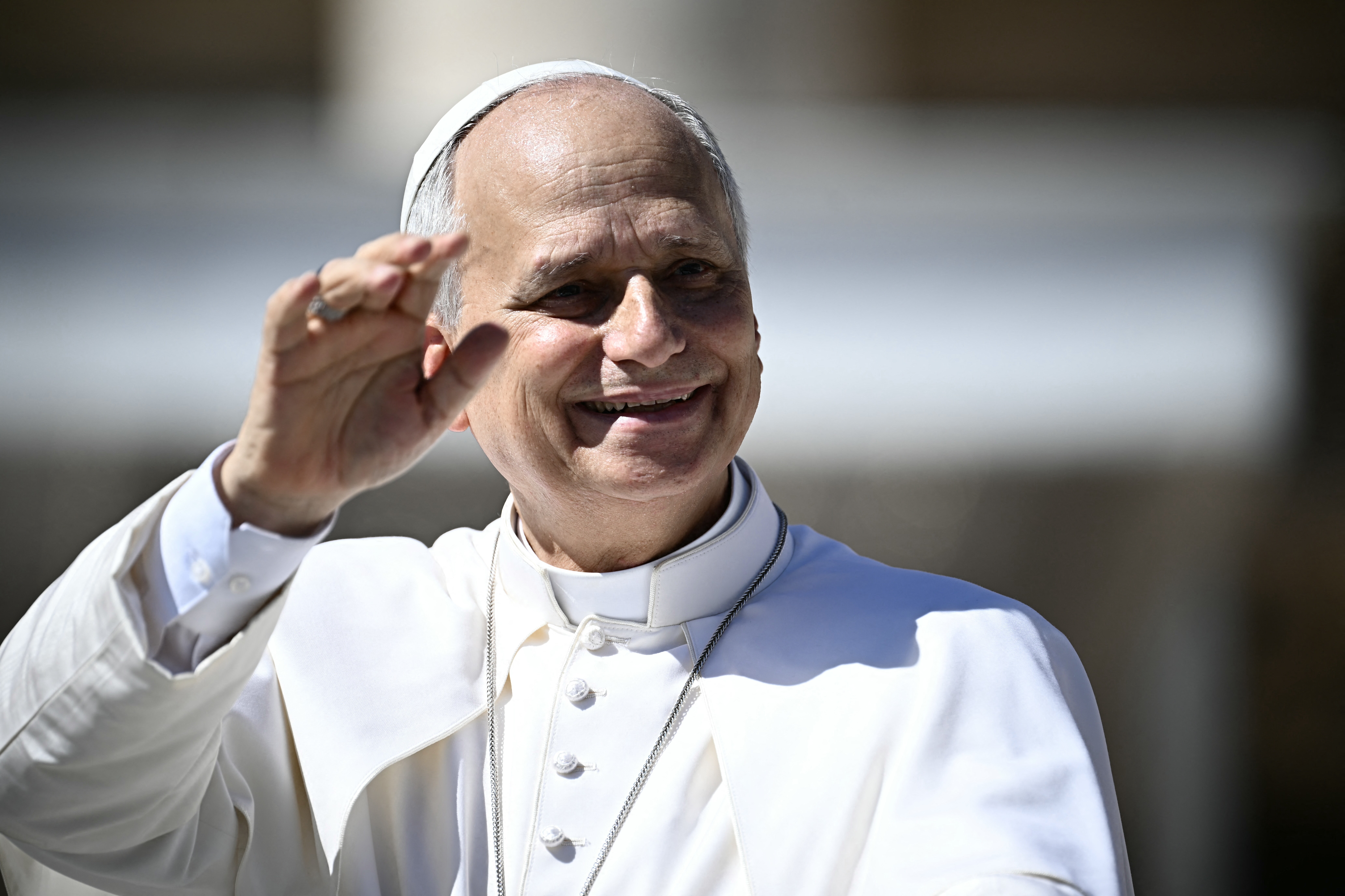Papa Leão encerra visita à França com apelo à paz e ao fim de ‘mentiras’ no palco internacional