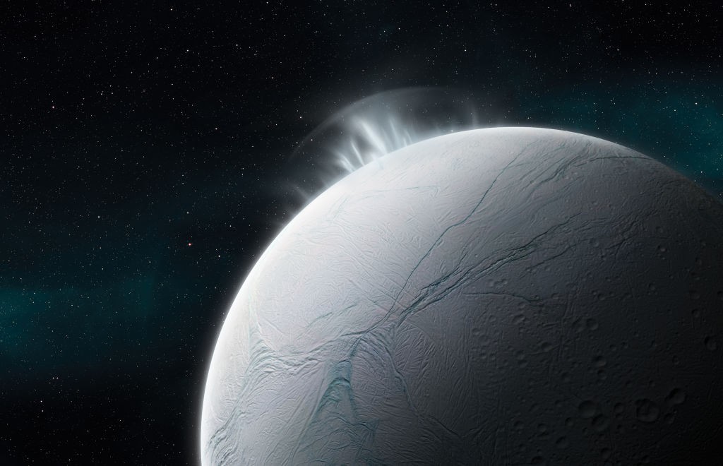 Entenda como microrganismos terrestres conseguem viver em condições similares às da lua gelada de Saturno