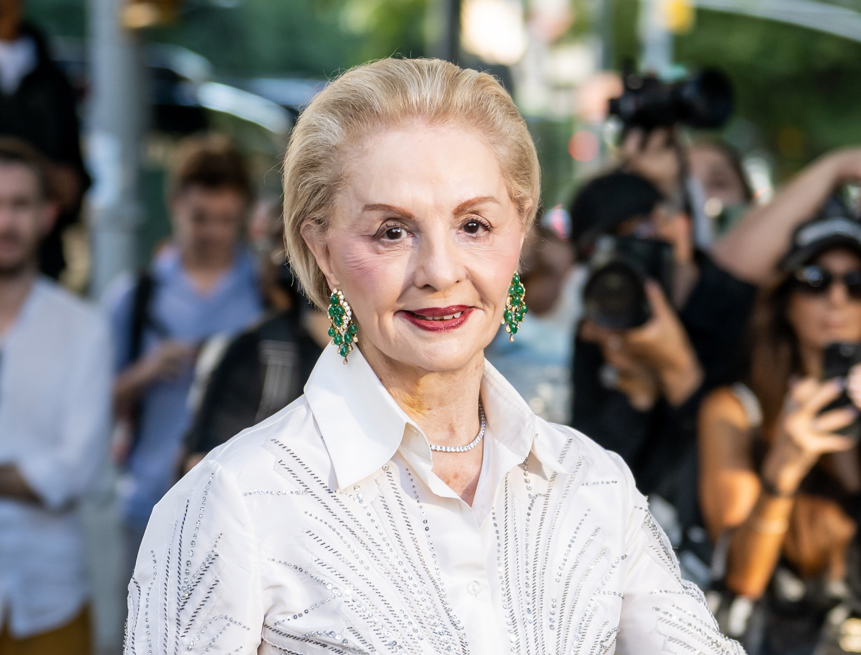 A homenagem a Carolina Herrera por 45 anos de legado na moda