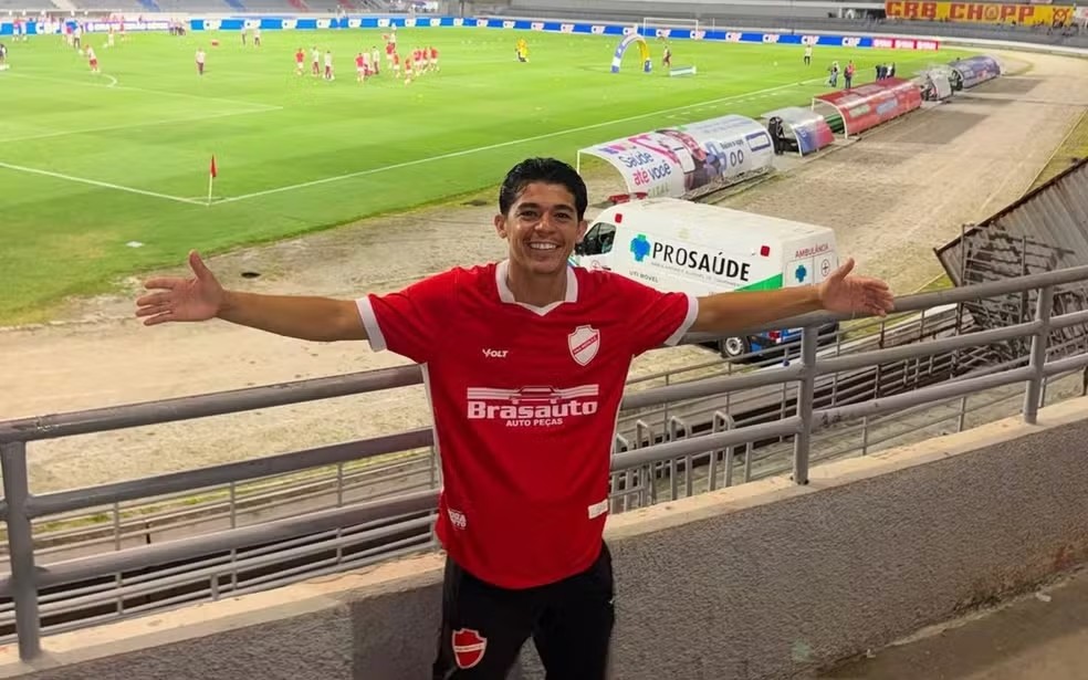 Quem é o influenciador brasileiro detido pelo ICE nos EUA